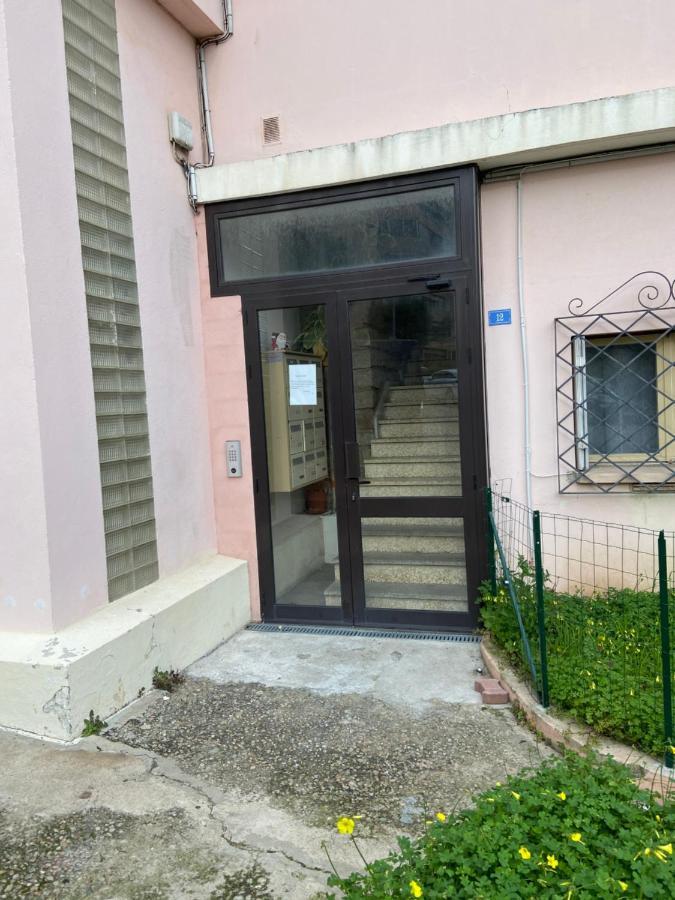 Ajaccio Magnifique T2 45M2 Neuf 5 Personnes Clim Wifi Stationnement Gratuit Centre Ville Plage A 300M Екстериор снимка