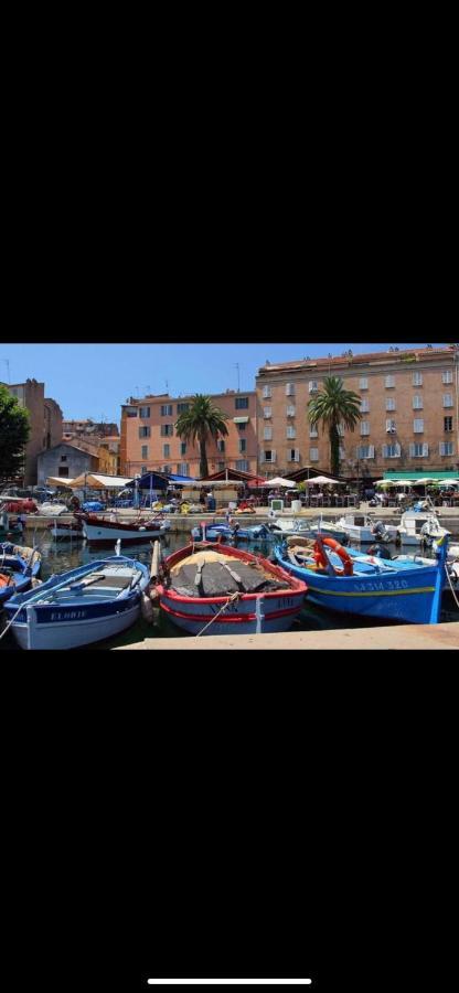 Ajaccio Magnifique T2 45M2 Neuf 5 Personnes Clim Wifi Stationnement Gratuit Centre Ville Plage A 300M Екстериор снимка